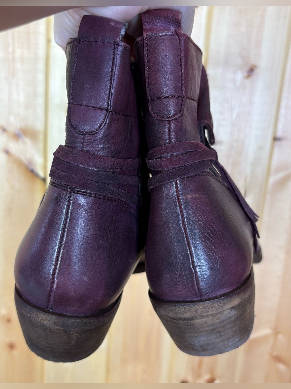 Maddison Burgundy Leather Ankle Boots Women’s Size 7 Block Heel Tassel Zip Boho - Picture 3 of 16